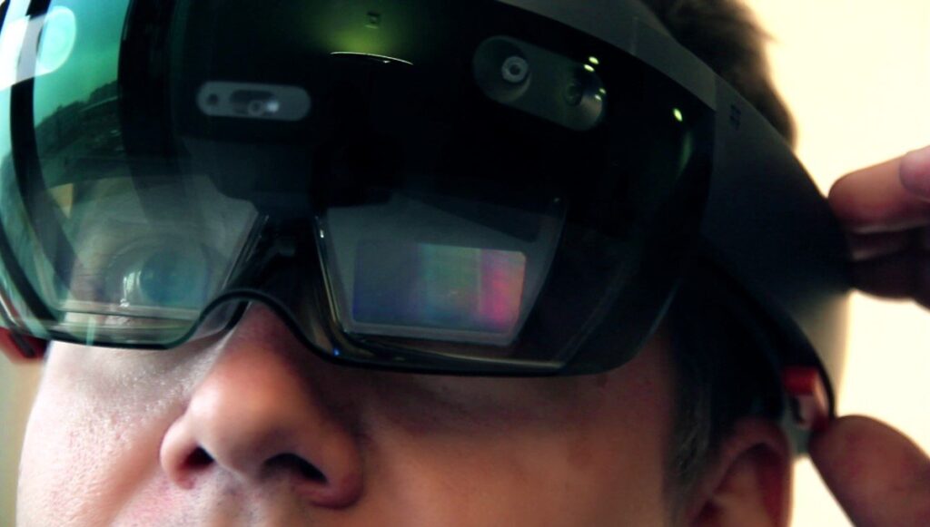 HoloLens jako pomoc przy kompletacji