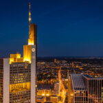 Commerzbank Tower ve Frankfurtu nad Mohanem – @shutterstock | plný formát 