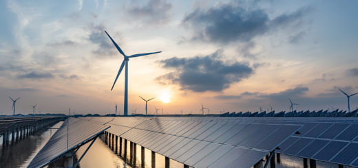Energia słoneczna i energia wiatru, czysta energia z natury - Zdjęcie: crystal51|Shutterstock.com