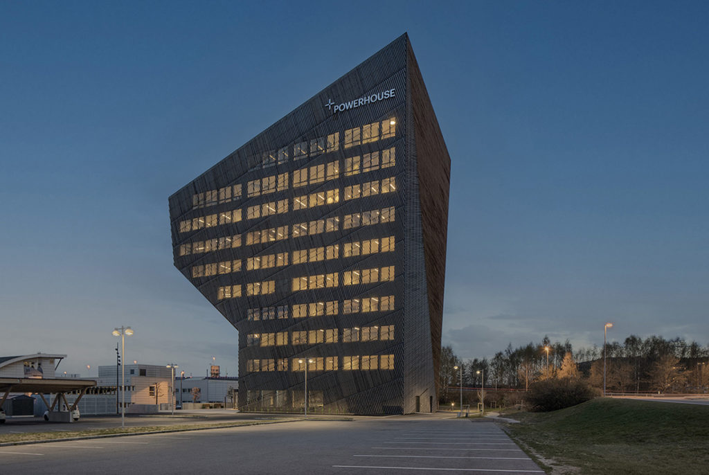 Das "Powerhouse Telemark" ist bereits das vierte Powerhouse in Norwegen, jedoch das erste Bürogebäude dieser Art in einer kleineren Ortschaft
