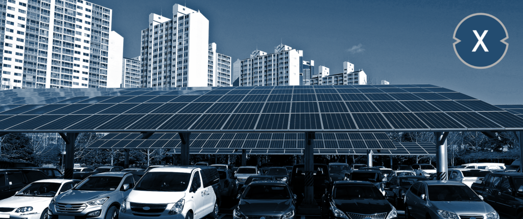 Solární přístřešek pro auto a solární závazek/povinnost solárního přístřešku