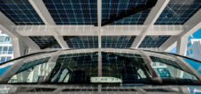 Protection durable pour votre véhicule : modules solaires avancés bifaciaux à double verre pour abris d&#39;auto de Solitek